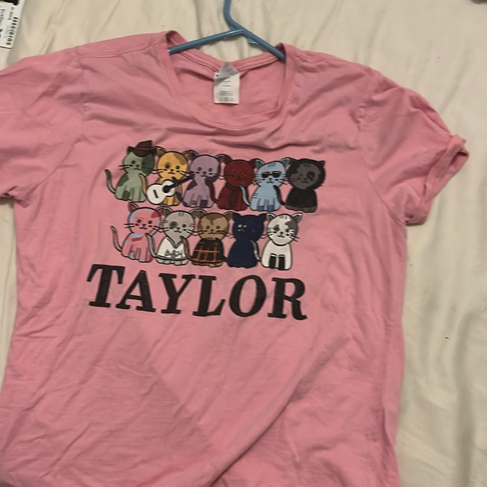 Taylor Swift TAYLOR cats dressed as Album